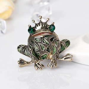 Creative frog king brooch in vintage gold with green enamel and sparkling rhinestones