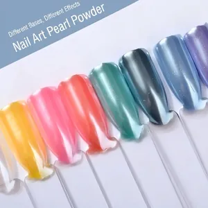 Poudre à ongles nacrée avec sept échantillons colorés montrant des effets miroir