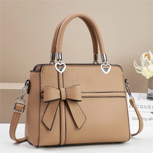 Sac À Main Femme Cuir PU Grain Litchi Noeud Papillon Boucle Coeur Sac Bandoulière Élégant Style Coréen Mode