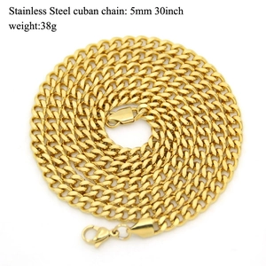 Detailed view of 5mm golden stainless steel cuban chain necklace with weight parameters