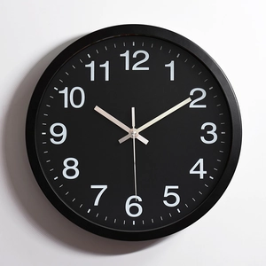 Horloge murale moderne de 12 pouces en acier noir avec chiffres blancs lisibles