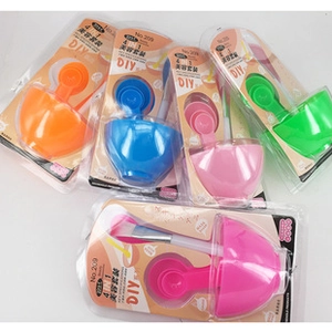 Detailed 4-in-1 DIY mask mixing tool set in five colors with mixing bowl and brush