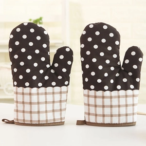 Pastoral thick checkered oven mitts with brown polka dots and hanging loops for kitchen