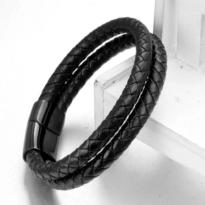 Bracelet minimaliste pour homme en cuir tressé noir double tour avec fermoir magnétique en acier