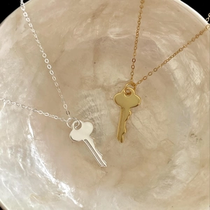 Minimalist S925 sterling silver key pendant necklaces in gold and silver finishes