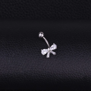 Piercing de nombril en acier avec nœud en zircon et pendentifs en forme de gouttelette