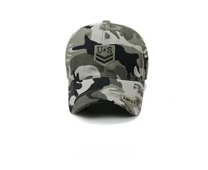 Détail frontal d'une casquette camouflage avec broderie U.S. Army et insigne étoile