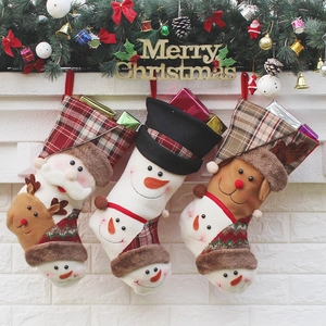 Calze di Natale 3D con Babbo Natale Pupazzo di Neve Renna Grandi Sacchetti Regalo da Appendere per Camino e Casa