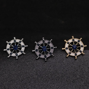 Vintage Nautical Ship Steering Wheel Helm Brooch Pin Alloy Rhinestone Suit Accessory For Men Women British Style Jewelry
