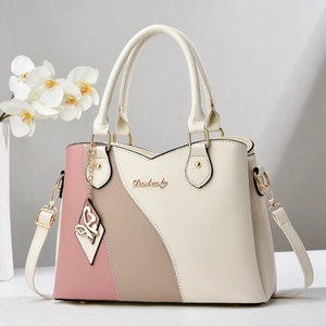 Sac À Main En Cuir PU Pour Femmes Mode Bloc De Couleur Sac À Bandoulière Avec Pendentif Papillon Grande Capacité Élégant