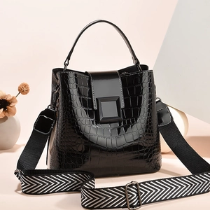 Glossy Patent Leather Bucket Bag For Women Rhombic Quilted Crocodile Embossed Shoulder Crossbody Bag Wide Woven Strap