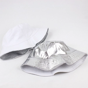 Dual-sided reversible bucket hat in matte white cotton and metallic silver finish