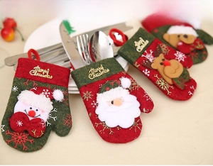 Christmas snowman cutlery holder pouch for festive dining table and holiday party decor