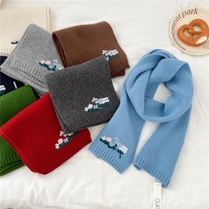 Women's Wool Knitted Scarf Floral Embroidered Warm Winter Scarf Soft Long Neck Warmer Casual Versatile Wrap Ladies Gift