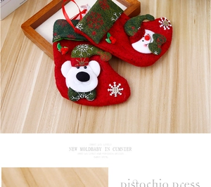 Thickened retro Christmas stockings gift bag, cute 3D snowman and bear design, perfect decor.