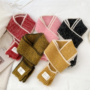 Chunky knit narrow long scarf with pockets in various warm colors for women and couples