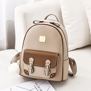 Sac à dos femme en similicuir souple avec patchwork beige brun et détail de nœud papillon
