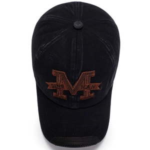 Vintage gewaschene Baumwoll-Baseballkappe in Schwarz mit braunem M-Logo für Herren