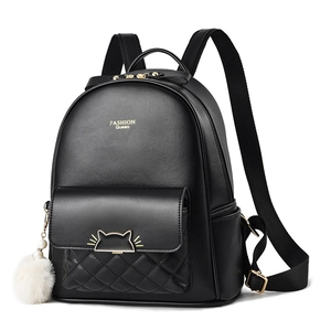 Schwarzer Kunstleder Rucksack mit großem Fassungsvermögen, Steppmuster und Katzenohren