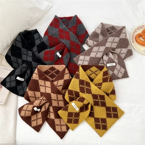 Classic argyle knit wool scarf for winter in five stylish colors for men and women