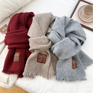 Sciarpa spessa in maglia da donna con nappe in bordeaux e grigio con etichetta lana
