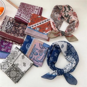 Vintage Paisley Print Square Scarf Cotton Blend Breathable Bandana For Women Retro Bohemian Neck Scarf Headscarf