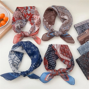 Breathable paisley print cotton linen square scarf set for women with bohemian patterns