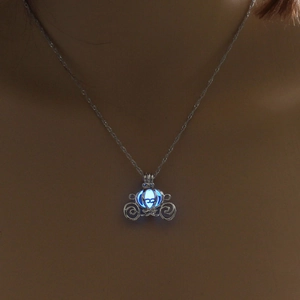 Luminous pumpkin carriage necklace for women glowing in blue light during Halloween