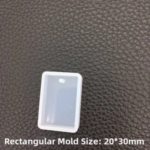 Detailansicht der 20x30mm rechteckigen Silikonform für DIY-Harzschmuckherstellung