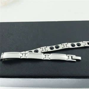Bracciale in acciaio inossidabile argento lucido per magnetoterapia da uomo