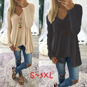 Detail view of V-neck waffle knit sweaters in cream and dark grey colors from size S to 5XL