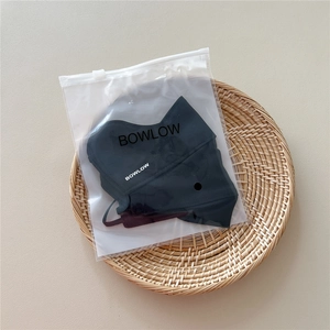 Retail packaging of breathable sun protection masks in frosted zipper bags for storage