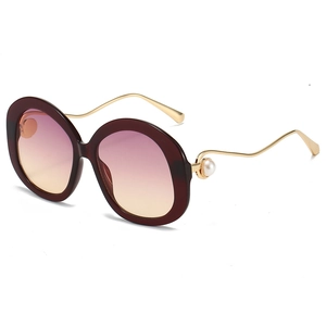 Chic burgundy round sunglasses with gradient lenses and pearl decorated wave metal temples