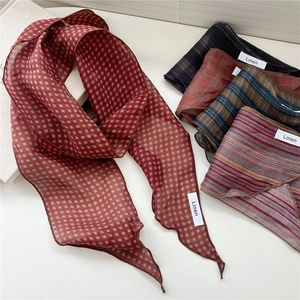 Écharpe fine en lin à rayures avec motif classique rouge et blanc pour femme