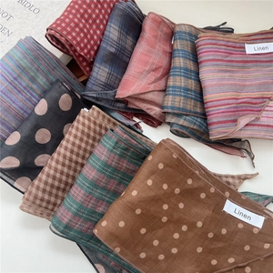 Foulard en soie vintage français à rayures et texture lin avec motifs variés pour femmes