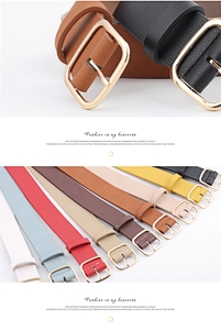 Dettaglio di cinture in ecopelle multicolore con fibbie quadrate dorate lucide