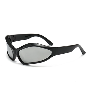 Y2K sporty futuristic sunglasses with silver reflective lenses and black wavy frames