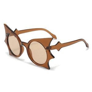 Lunettes De Soleil Ailes De Chauve-Souris Monture PC Verres AC Gothique Pointu Drôle Pour Fête Halloween Club Streetwear