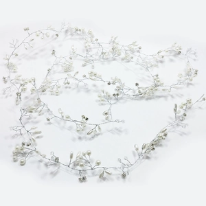 Detail of 1.5m bridal hair vine with white pearls and sparkling crystals on silver wire