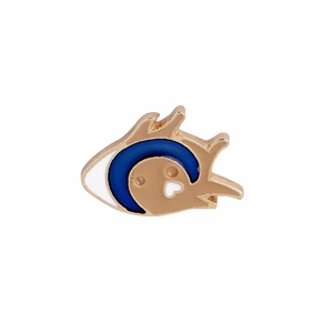 Artistic fish-shaped enamel brooch with heart details and blue gold-tone finish