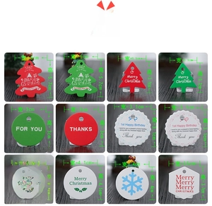 Size chart showing various Christmas gift tag dimensions from 3cm to 5.7cm wide