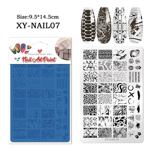Dettaglio della piastra XY-NAIL07 con motivi leopardati e zebrati per nail art
