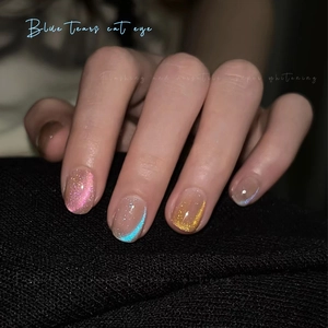 Glittery blue tears cat eye nail polish gel set with sparkling holographic effects