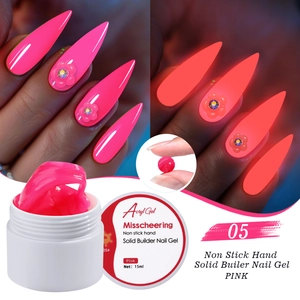 Makroansicht von 15ml solidem Nagelverlängerungsgel 05 Pink mit Glow-in-the-Dark-Effekt