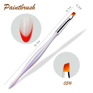 Detail of professional aurora nail brush size 05 with slanted ombre bristles and long handle