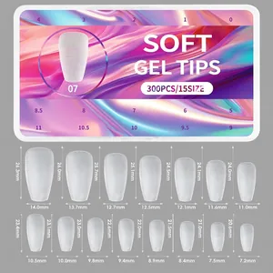 Guide des tailles montrant 15 dimensions pour 300 faux ongles mats en gel souple court