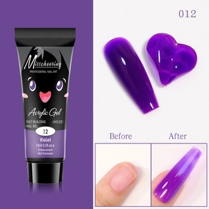 Gel d'extension ongle violet fluorescent vue comparative avant et après application