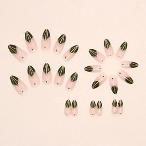 Unghie a mandorla verde oliva con linee geometriche dorate e raffinato stile retrò