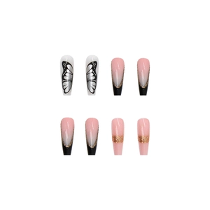 Lange Coffin-Nägel mit schwarzen Schmetterlingsmustern und pink-goldener Glitzerverlauf