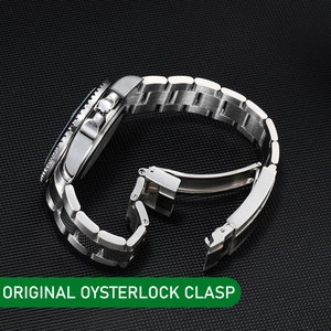 Detail of the stainless steel Oyster bracelet and secure folding clasp of a diving watch